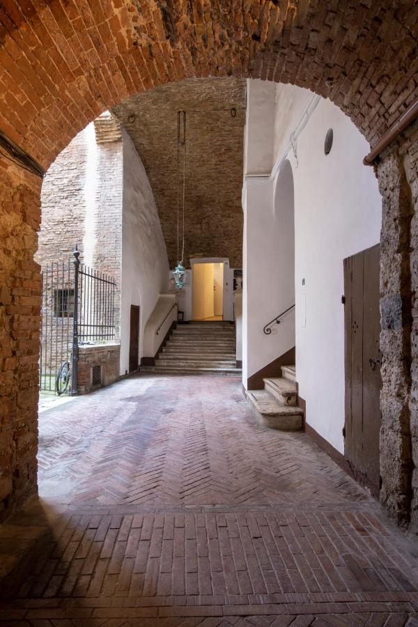 Antica Dimora Del Buongoverno Hotell Siena Eksteriør bilde